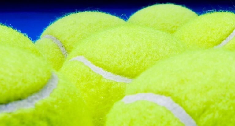 DHTC Returns to Doubles Tennis with Extended Hours